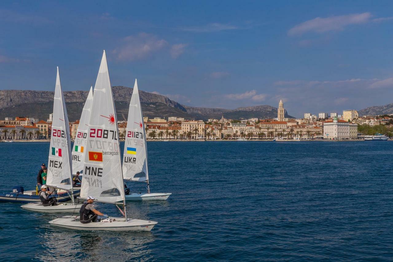 Slavka Hotell Split Exteriör bild