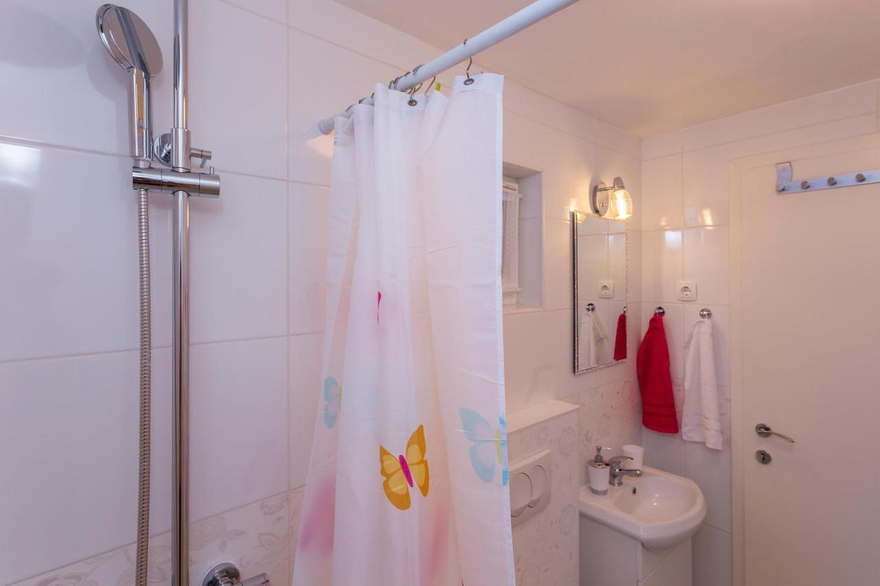 Slavka Hotell Split Exteriör bild